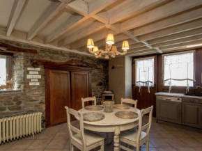 Beautiful Cottage in Malempre with Fenced Garden